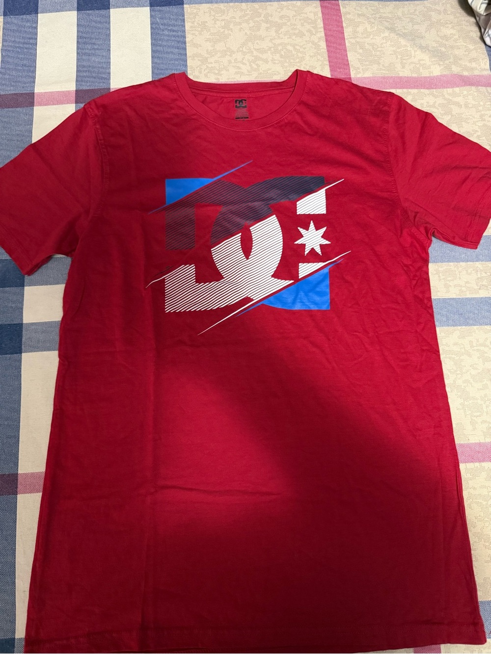DC Red Short Sleeve Tee with Blue & White Logo (L)